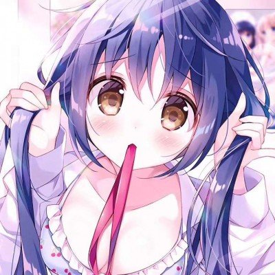 奔驰客服回应奔驰疑似被当陪葬品